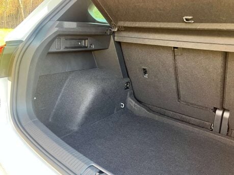 Volkswagen Tiguan 1.5 Tiguan R-Line TSi Semi-Auto 5dr 12