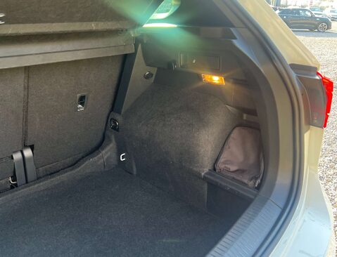 Volkswagen Tiguan 1.5 Tiguan R-Line TSi Semi-Auto 5dr 13