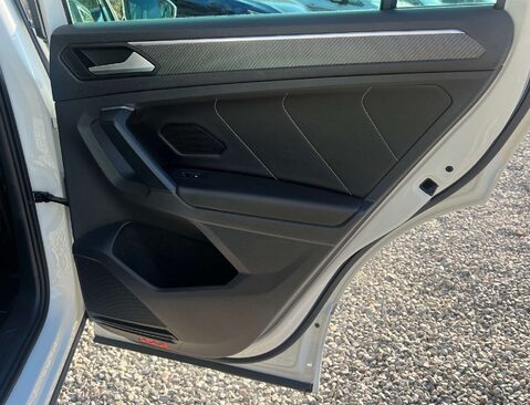 Volkswagen Tiguan 1.5 Tiguan R-Line TSi Semi-Auto 5dr 14