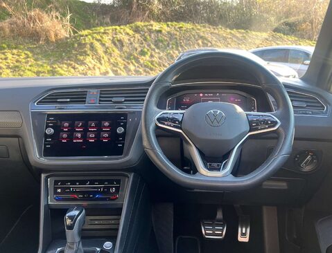 Volkswagen Tiguan 1.5 Tiguan R-Line TSi Semi-Auto 5dr 26