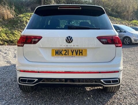 Volkswagen Tiguan 1.5 Tiguan R-Line TSi Semi-Auto 5dr 4