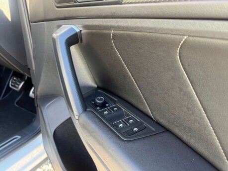 Volkswagen Tiguan 1.5 Tiguan R-Line TSi Semi-Auto 5dr 19