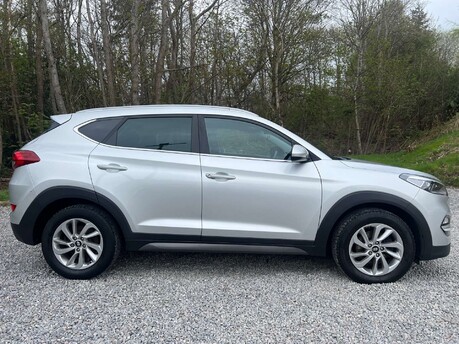 Hyundai TUCSON 1.7 Tucson Premium Blue Drive 2WD CRDi 5dr
