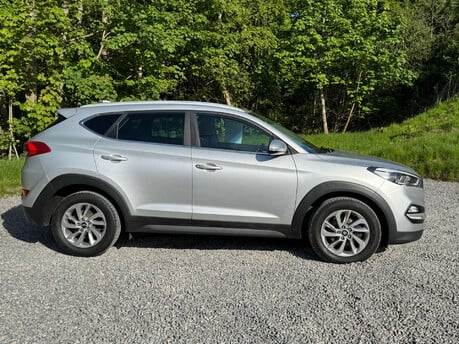 Hyundai TUCSON 1.7 Tucson Premium Blue Drive 2WD CRDi 5dr