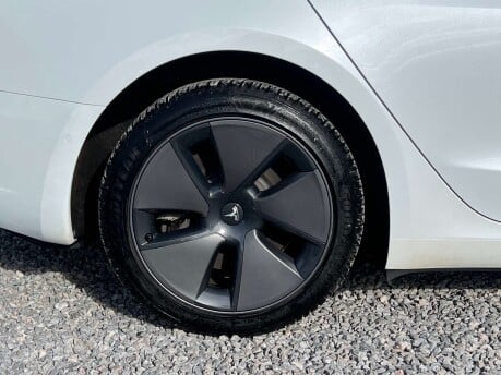 Tesla Model 3 Model 3 Long Range AWD 4WD 4dr 14