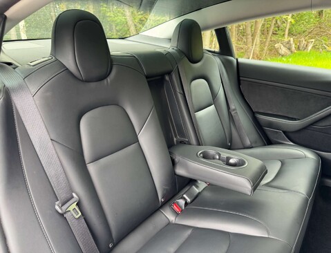 Tesla Model 3 Model 3 Long Range AWD 4WD 4dr 36