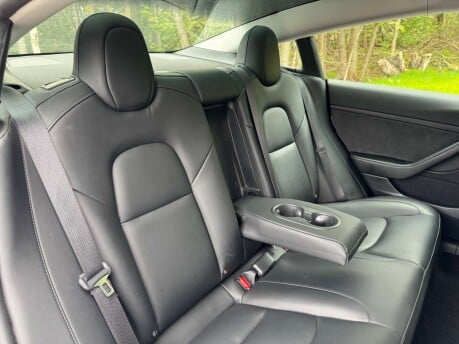 Tesla Model 3 Model 3 Long Range AWD 4WD 4dr 36