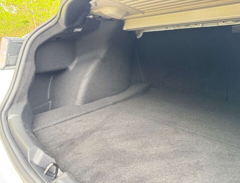 Tesla Model 3 Model 3 Long Range AWD 4WD 4dr 5
