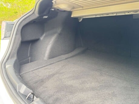 Tesla Model 3 Model 3 Long Range AWD 4WD 4dr 5