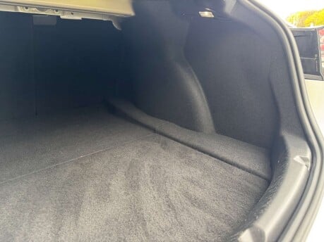 Tesla Model 3 Model 3 Long Range AWD 4WD 4dr 8