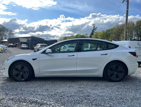 Tesla Model 3 Model 3 Long Range AWD 4WD 4dr 10