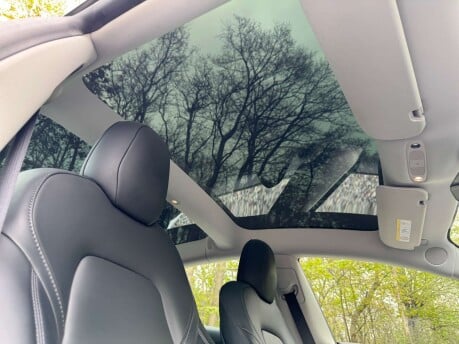 Tesla Model 3 Model 3 Long Range AWD 4WD 4dr 15