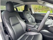 Tesla Model 3 Model 3 Long Range AWD 4WD 4dr 18