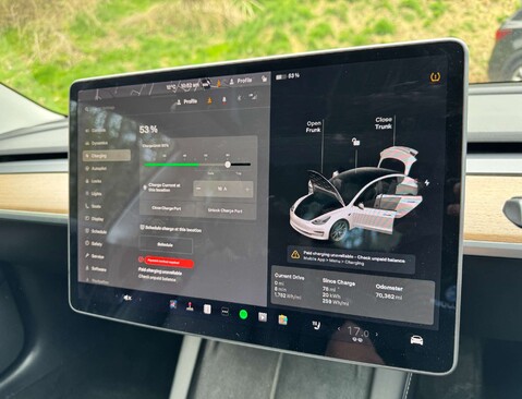 Tesla Model 3 Model 3 Long Range AWD 4WD 4dr 26