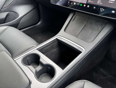 Tesla Model 3 Model 3 Long Range AWD 4WD 4dr 31