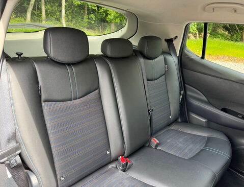 Nissan LEAF Leaf N-Connecta 5dr 15