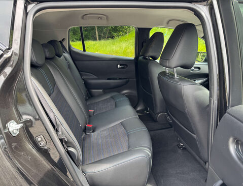 Nissan LEAF Leaf N-Connecta 5dr 17