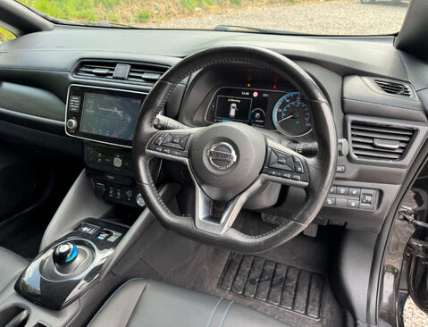 Nissan LEAF Leaf N-Connecta 5dr 21