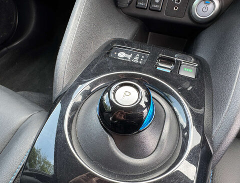 Nissan LEAF Leaf N-Connecta 5dr 31