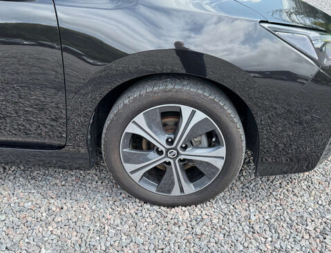 Nissan LEAF Leaf N-Connecta 5dr 11