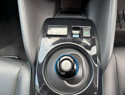 Nissan LEAF Leaf N-Connecta 5dr 35
