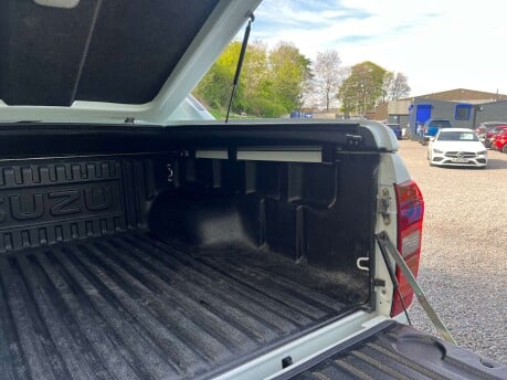 Isuzu D-Max 1.9 D-Max Arctic Trucks Auto 4WD 16