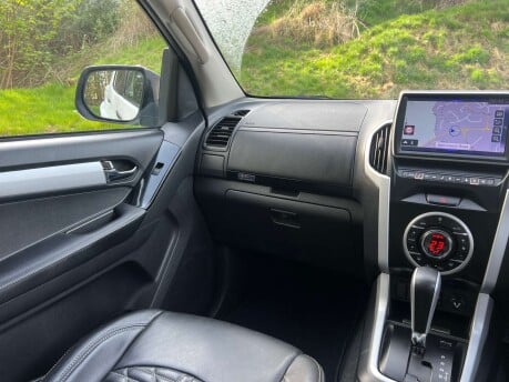 Isuzu D-Max 1.9 D-Max Arctic Trucks Auto 4WD 27