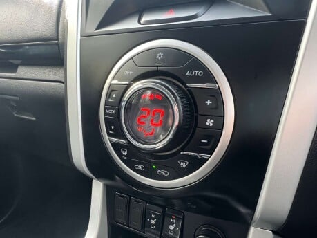 Isuzu D-Max 1.9 D-Max Arctic Trucks Auto 4WD 37