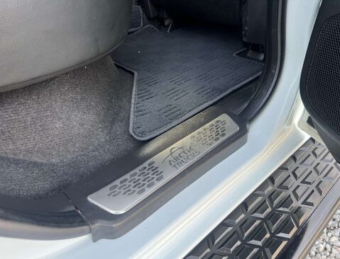Isuzu D-Max 1.9 D-Max Arctic Trucks Auto 4WD 18