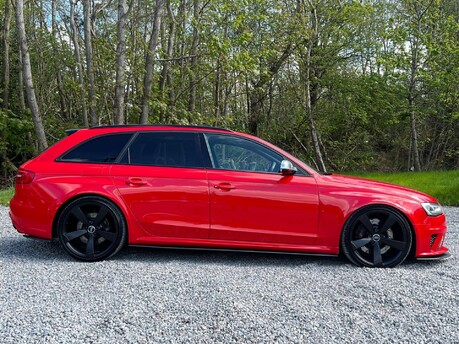 Audi A4 4.2 RS 4 FSI Quattro Auto 4WD 5dr