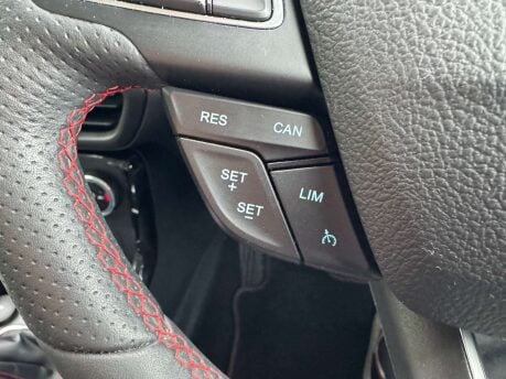 Ford Ecosport 1.0 EcoSport ST-Line 5dr 18