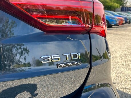 Audi Q3 2.0 Q3 Sport 35 TDI Quattro 4WD 5dr 12