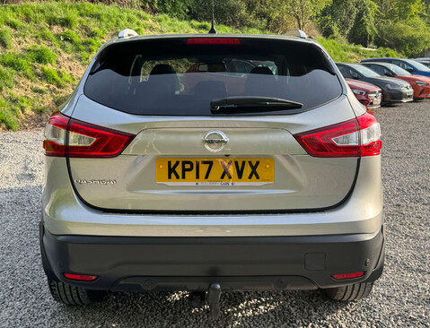 Nissan Qashqai 1.6 Qashqai Tekna dCi CVT 5dr 4