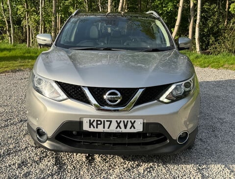 Nissan Qashqai 1.6 Qashqai Tekna dCi CVT 5dr 10
