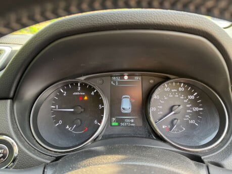 Nissan Qashqai 1.6 Qashqai Tekna dCi CVT 5dr 16