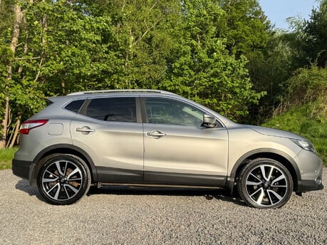 Nissan Qashqai 1.6 Qashqai Tekna dCi CVT 5dr