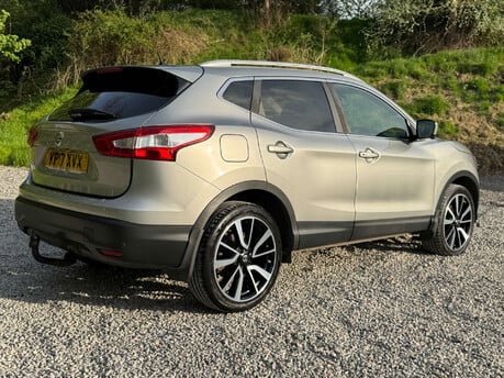 Nissan Qashqai 1.6 Qashqai Tekna dCi CVT 5dr