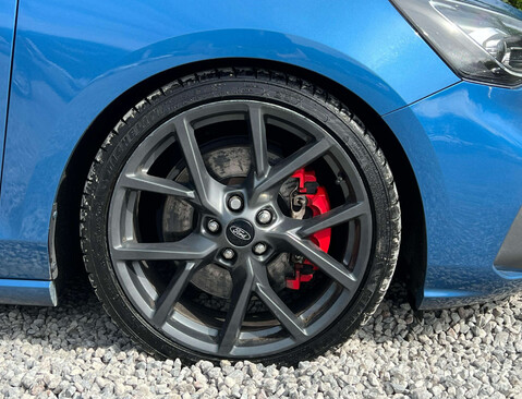 Ford Focus 2.0 Focus ST EcoBlue 5dr 9