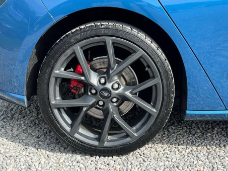 Ford Focus 2.0 Focus ST EcoBlue 5dr 10