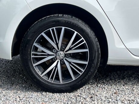 Volkswagen Golf 1.4 Golf SE Nav TSi BlueMotion Technology 5dr 10