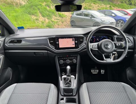 Volkswagen T-Roc 1.5 T-Roc R-Line TSi Evo Semi-Auto 5dr 16