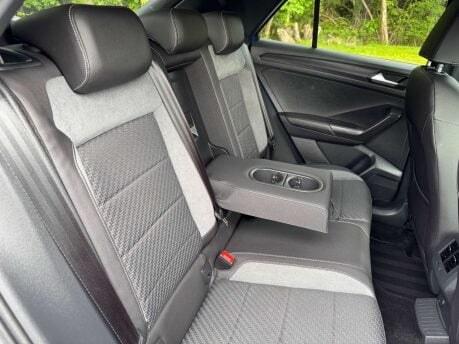 Volkswagen T-Roc 1.5 T-Roc R-Line TSi Evo Semi-Auto 5dr 31