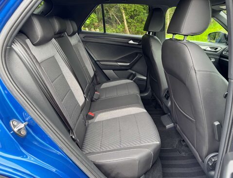 Volkswagen T-Roc 1.5 T-Roc R-Line TSi Evo Semi-Auto 5dr 33