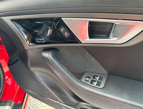 Jaguar F-Type 3.0 F-Type V6 3dr 33
