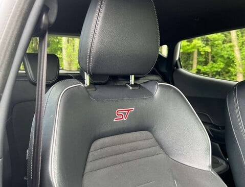 Ford Fiesta 1.5 Fiesta ST-3 T 5dr 11