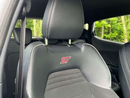 Ford Fiesta 1.5 Fiesta ST-3 T 5dr 11
