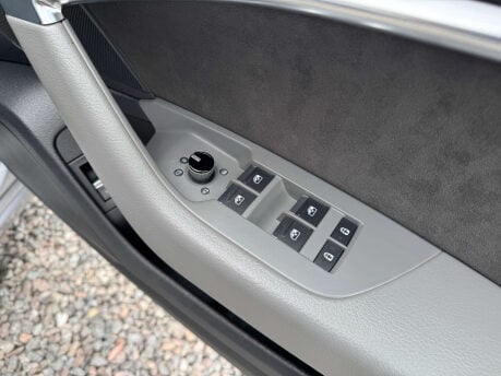 Audi A6 2.0 A6 S Line 40 TDI Semi-Auto 5dr 23