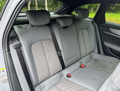 Audi A6 2.0 A6 S Line 40 TDI Semi-Auto 5dr 17