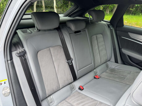 Audi A6 2.0 A6 S Line 40 TDI Semi-Auto 5dr 17