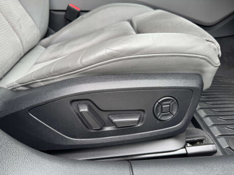 Audi A6 2.0 A6 S Line 40 TDI Semi-Auto 5dr 27
